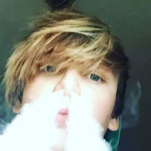 Meet your Posher, Zachary dodson